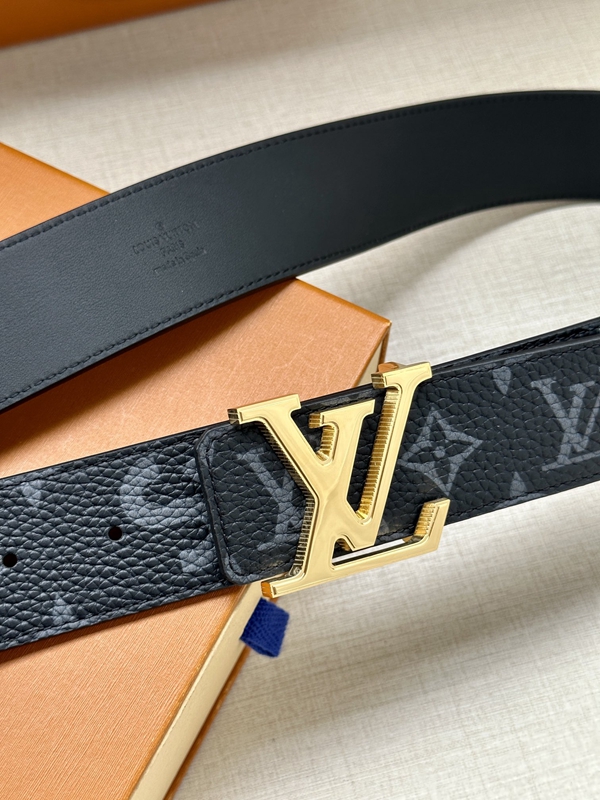 激安ルイヴィトンベルト背面デザイン